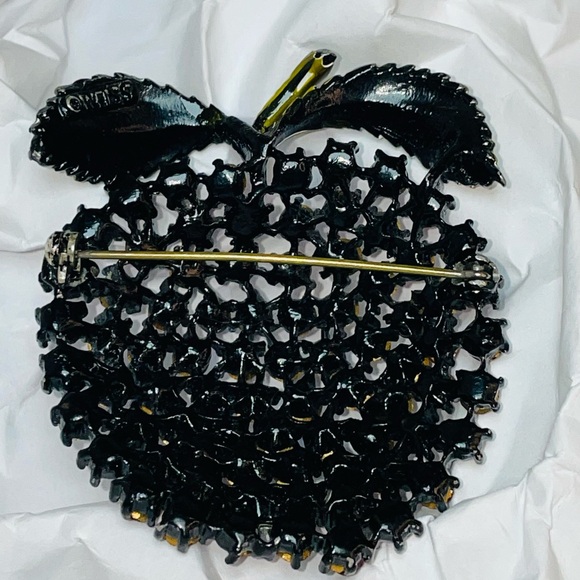 Weiss Red Rhinestone Apple Brooch Pin, Japanned Black Setting, Enamel Leaves - Picture 10 of 14